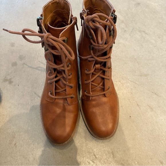 Zodiac heeled zip up combat boots - Picture 3 of 5